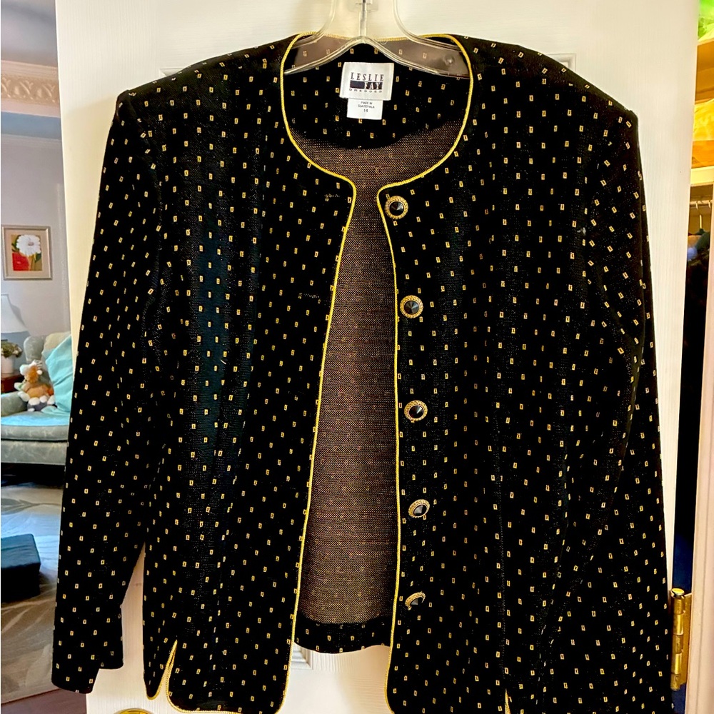 Leslie Fay Black and Gold Blazer with Retro Charm